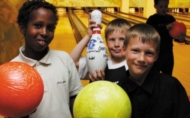 Feirer bursdag på bowlingen